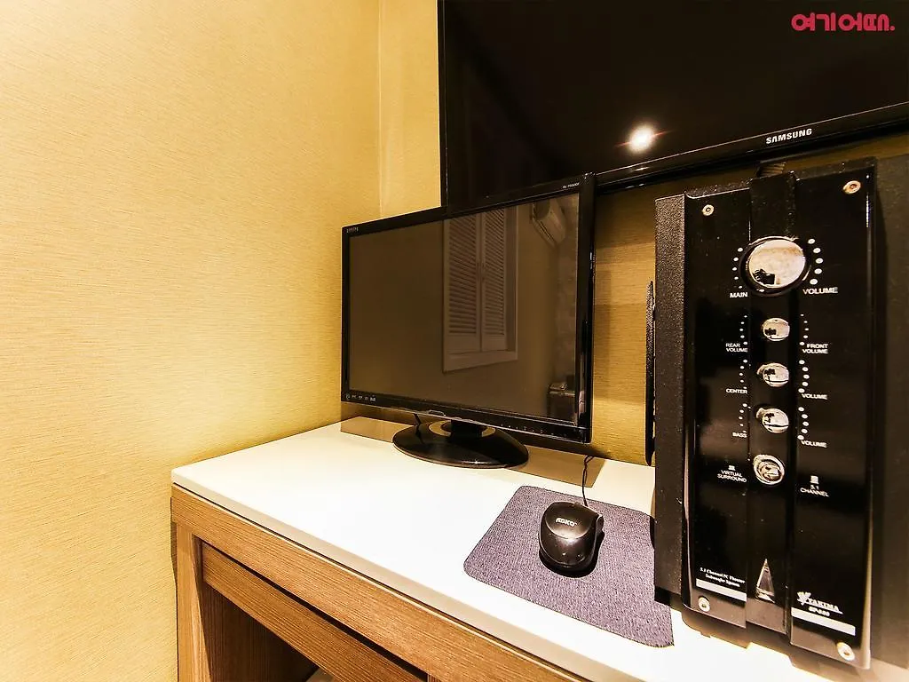 Bj Hotel Motel