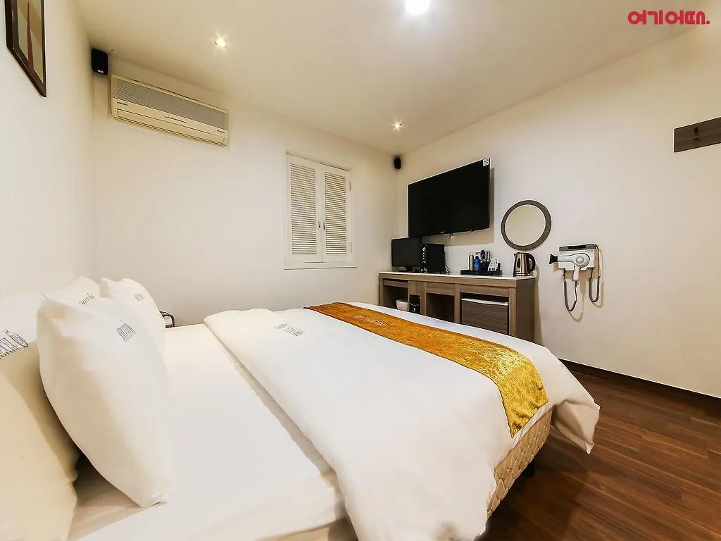 Bj Hotel