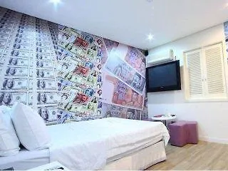 Bj Hotel Motel