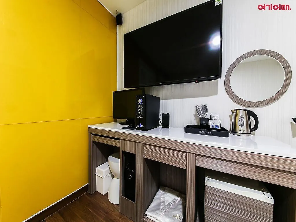 Bj Hotel Motel